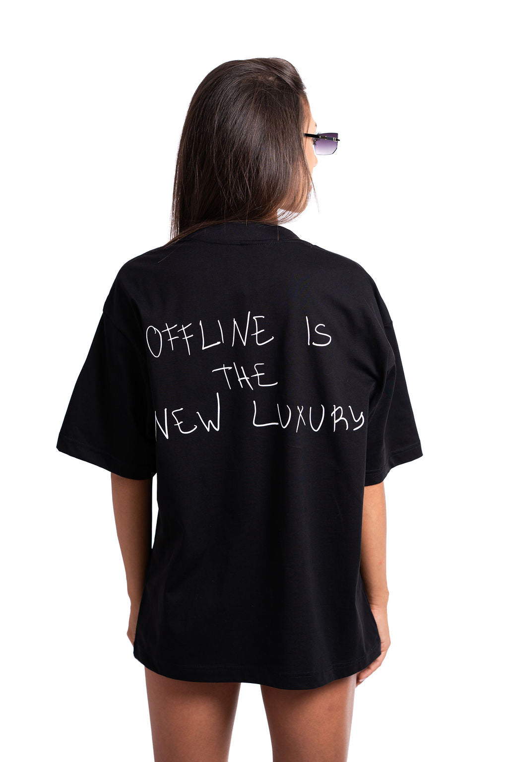 Тениска "Offline is the New Luxury"