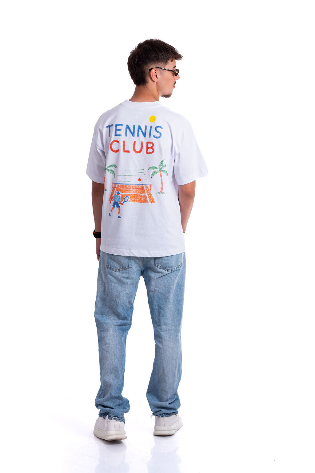 Тениска "Tennis Club" в Бяло