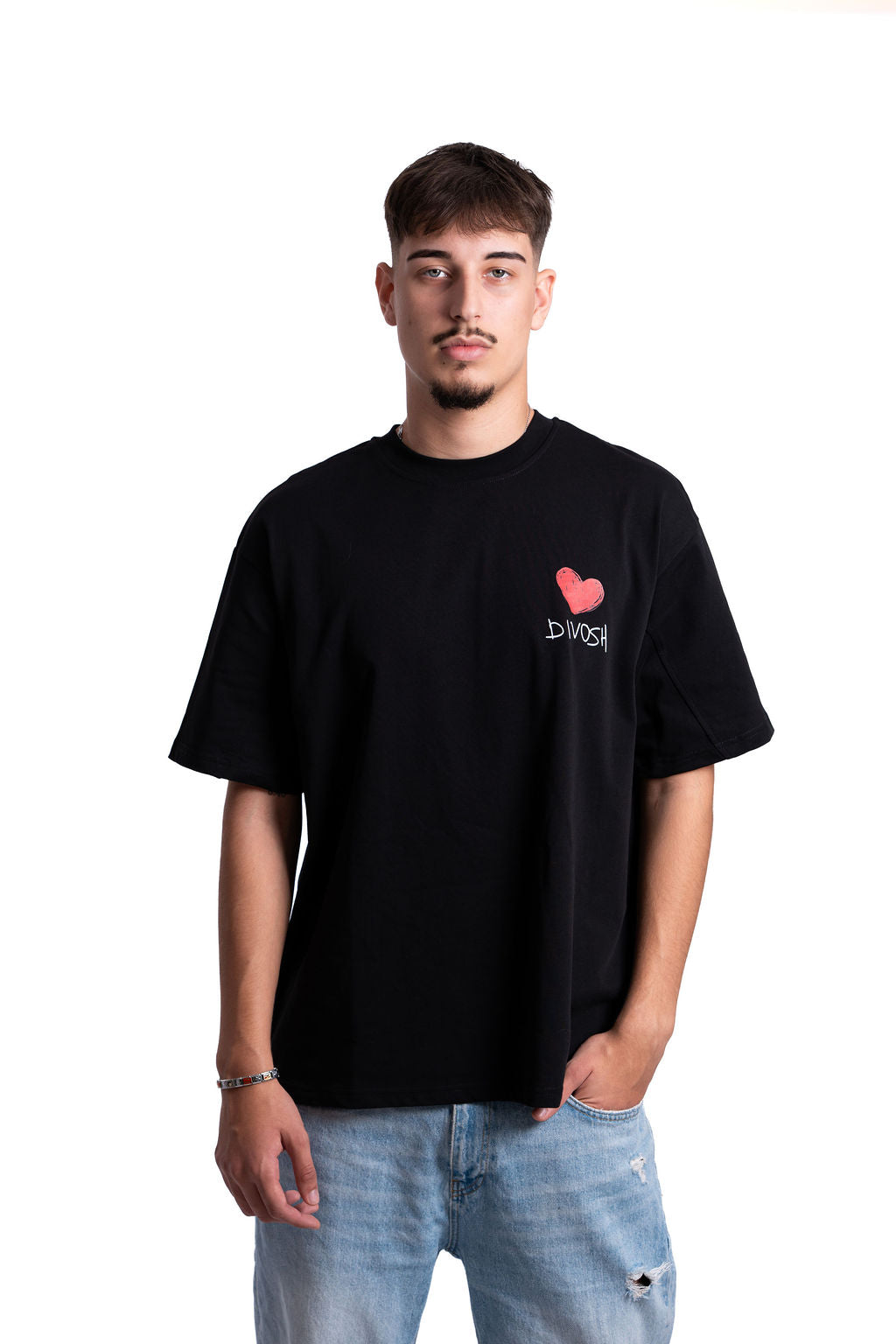 Тениска “LOV3”