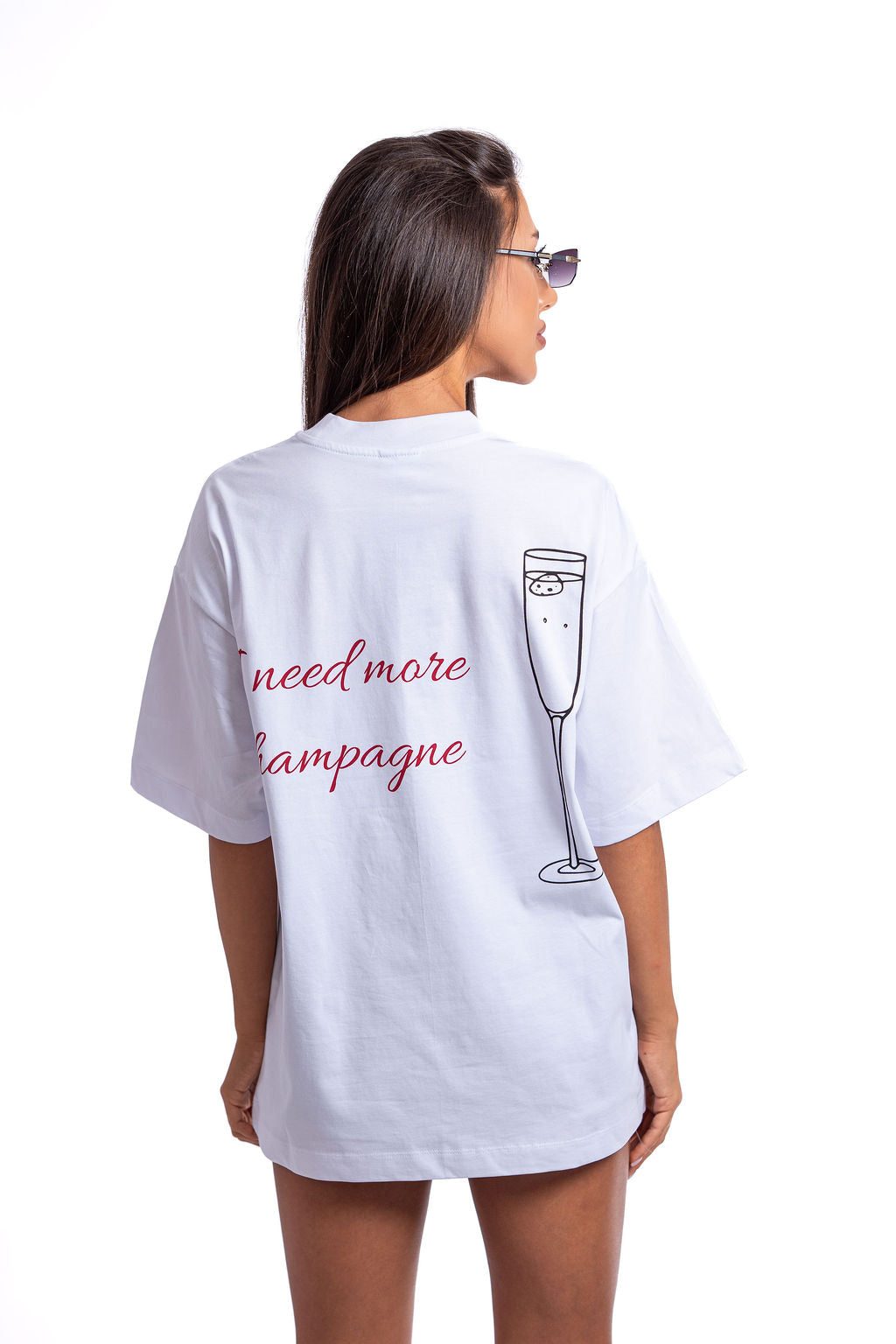 Тениска  "I need more champagne"